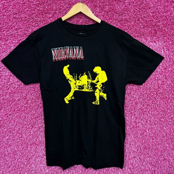 Nirvana Grunge Band Live Tshirt size Large - Picture 1 of 4